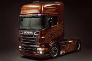 Italeri Scania R "Black Amber"